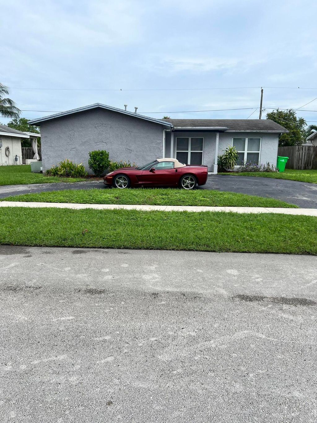 Photo of 11421 NW 39th Place, Sunrise, FL 33323 (MLS # B26021353)