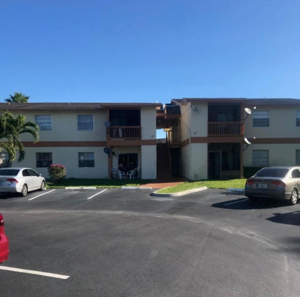 Photo of 1830 Abbey Road #105, West Palm Beach, FL 33415 (MLS # R11153794)