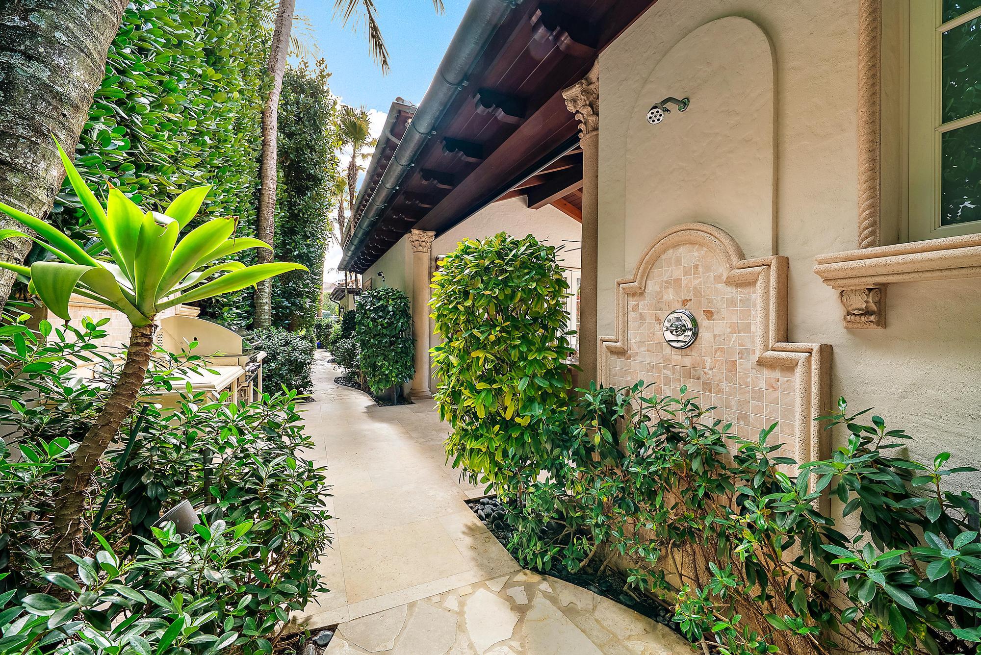 SINGER - Residential