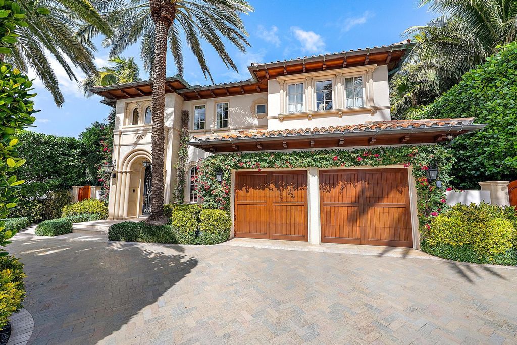 Photo of 115 Gulfstream Road, Palm Beach, FL 33480 (MLS # R11165310)