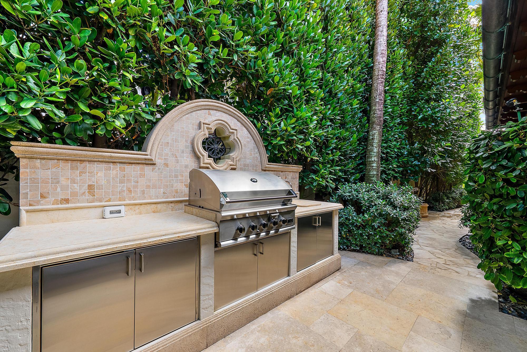 SINGER - Residential