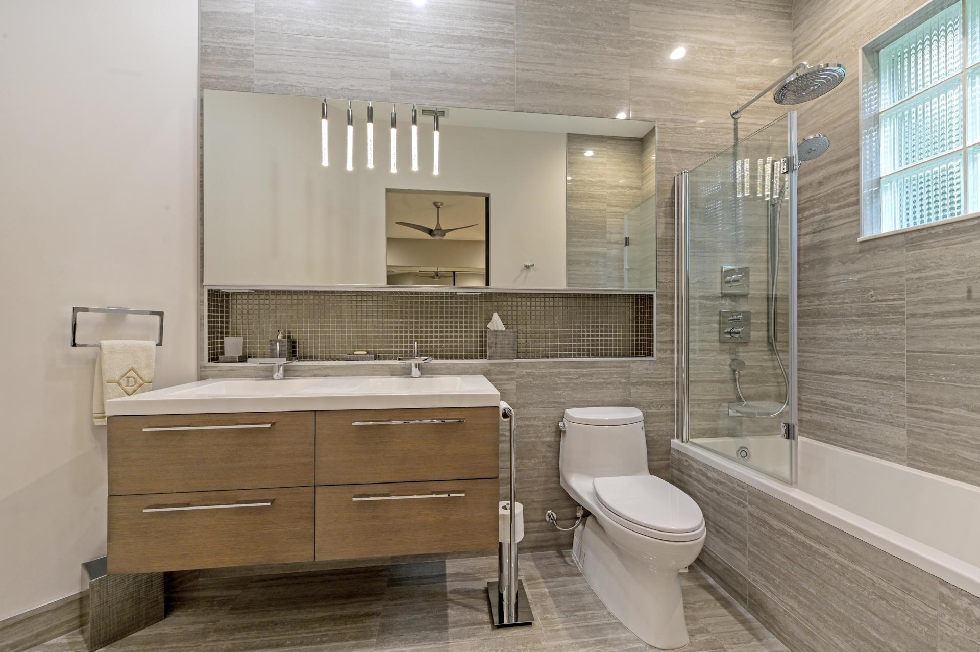 BAY CREEK AT WOODFIELD CO - Residential