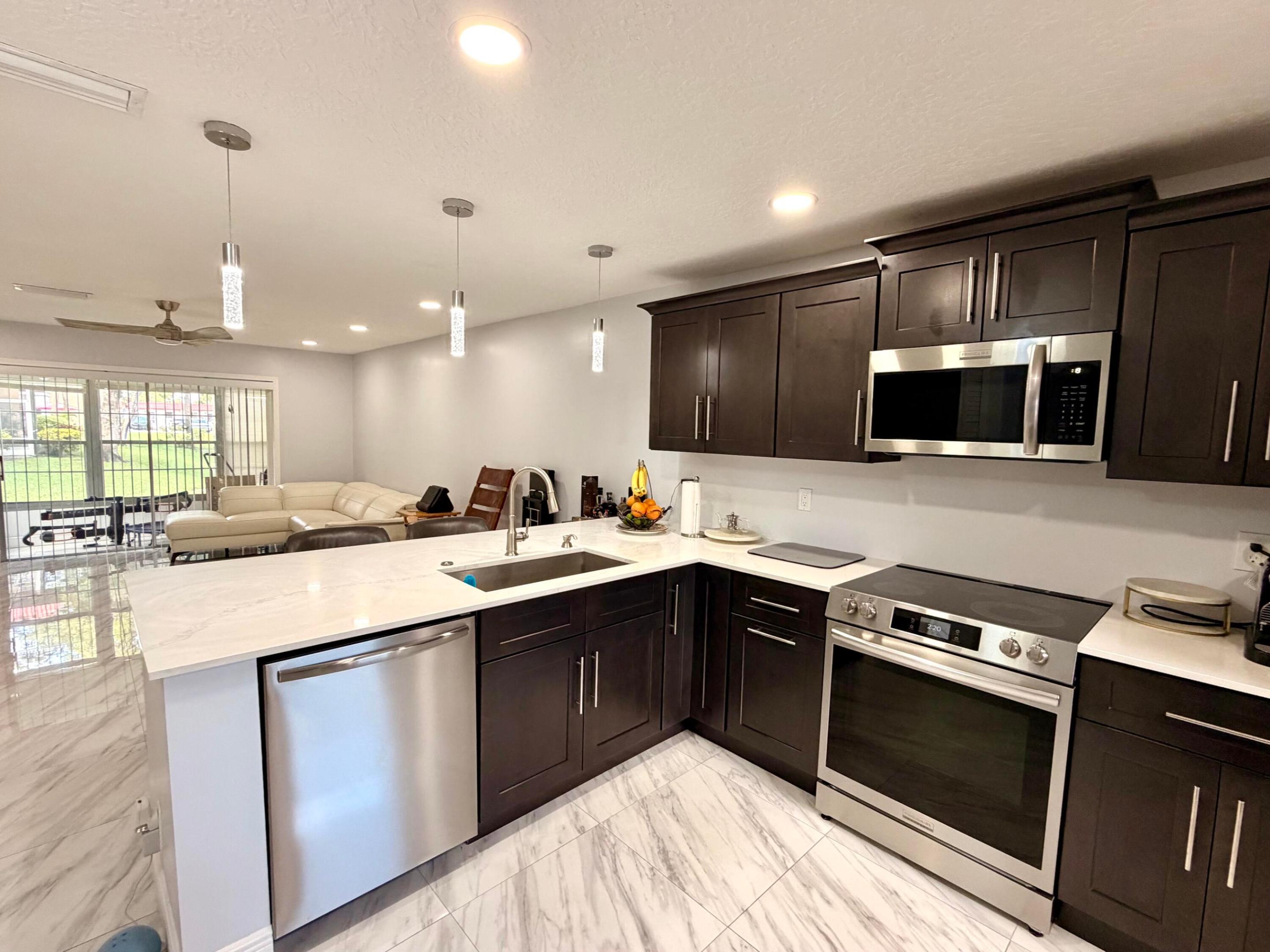 GOLDEN LAKES VILLAGE CONDO 1 THRU 13-A - Residential Lease