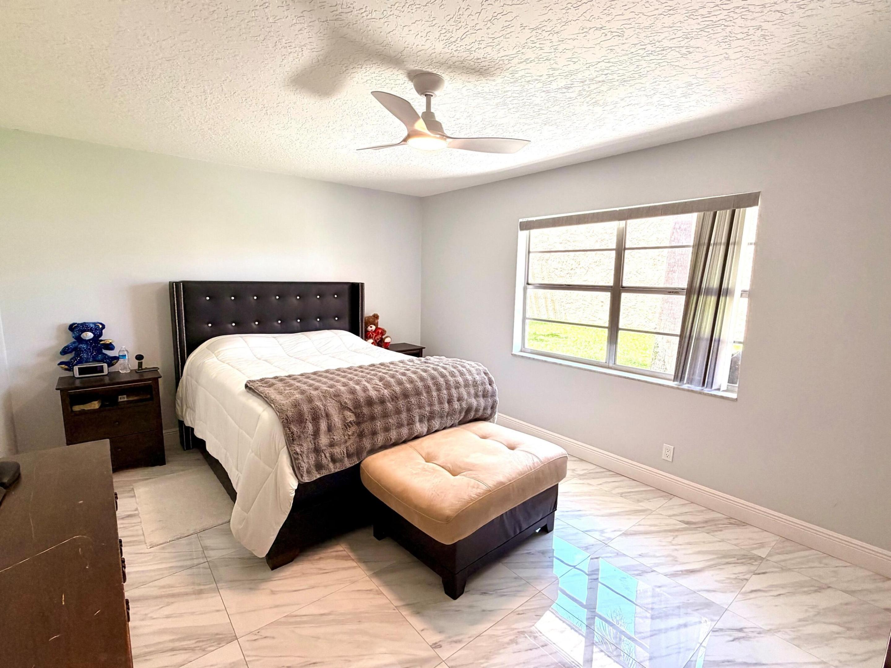 GOLDEN LAKES VILLAGE CONDO 1 THRU 13-A - Residential Lease