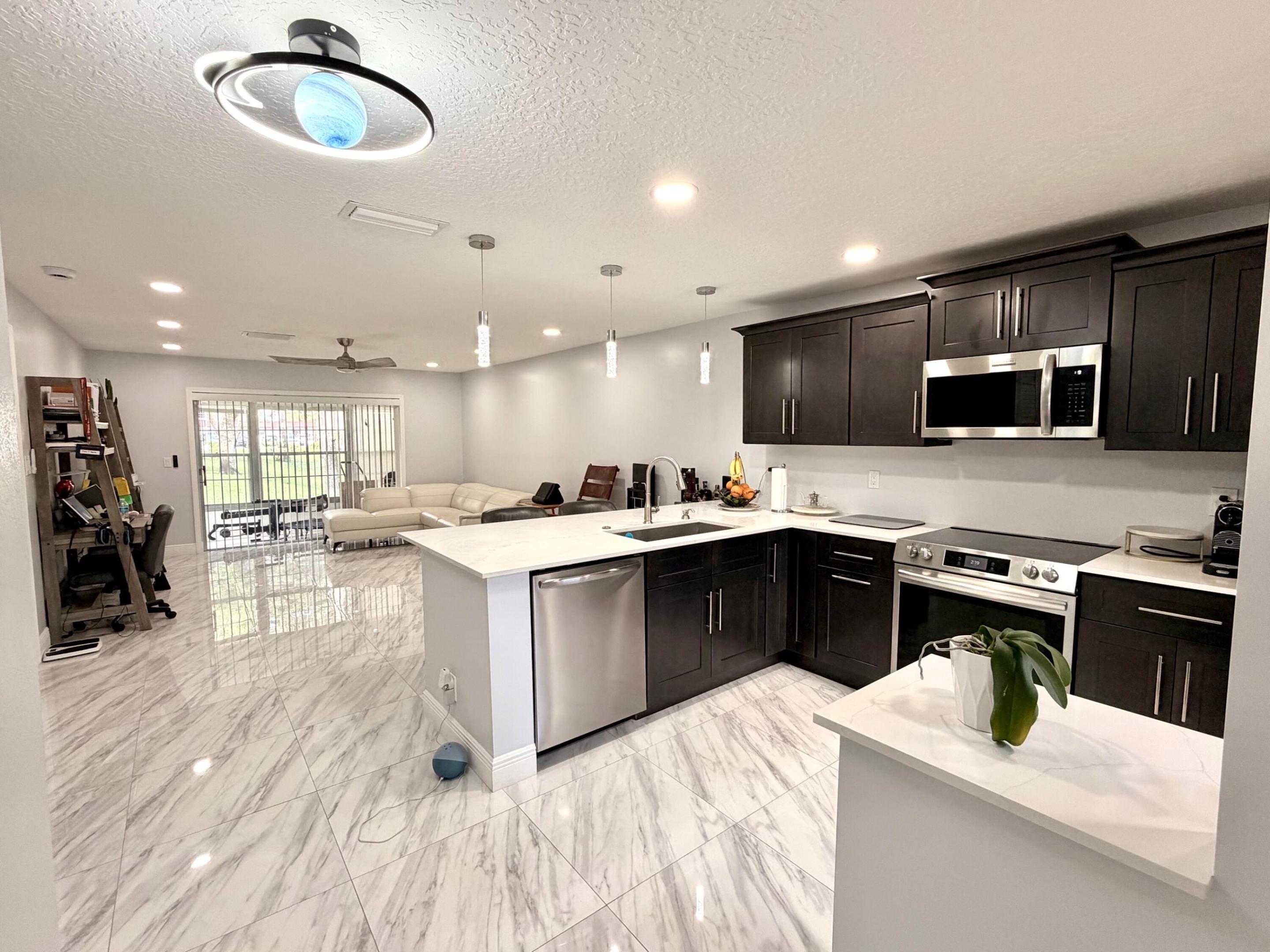 GOLDEN LAKES VILLAGE CONDO 1 THRU 13-A - Residential Lease