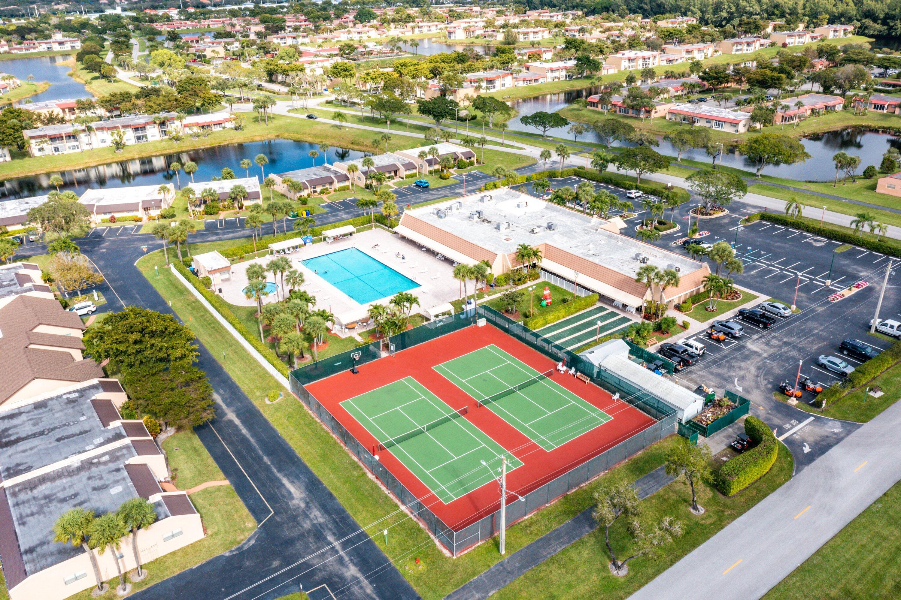 GOLDEN LAKES VILLAGE CONDO 1 THRU 13-A - Residential Lease
