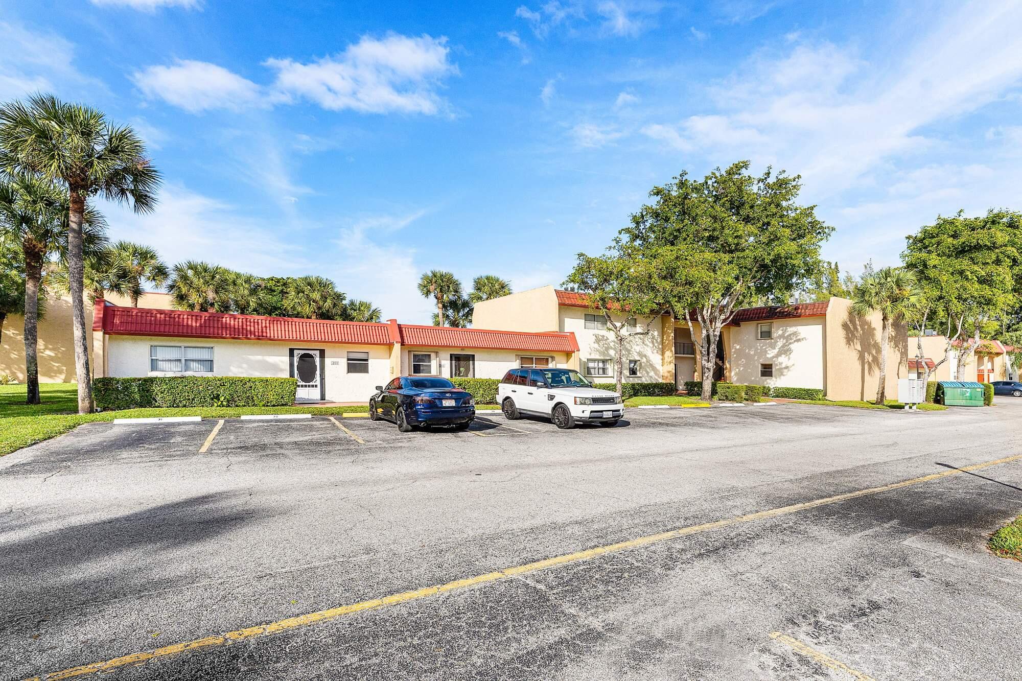 GOLDEN LAKES VILLAGE CONDO 1 THRU 13-A - Residential Lease