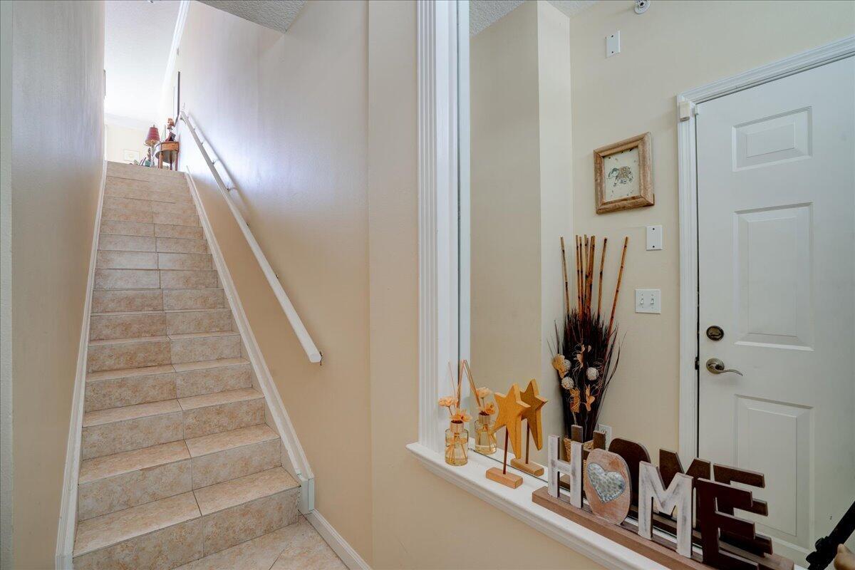 2012 Alta Meadows Lane