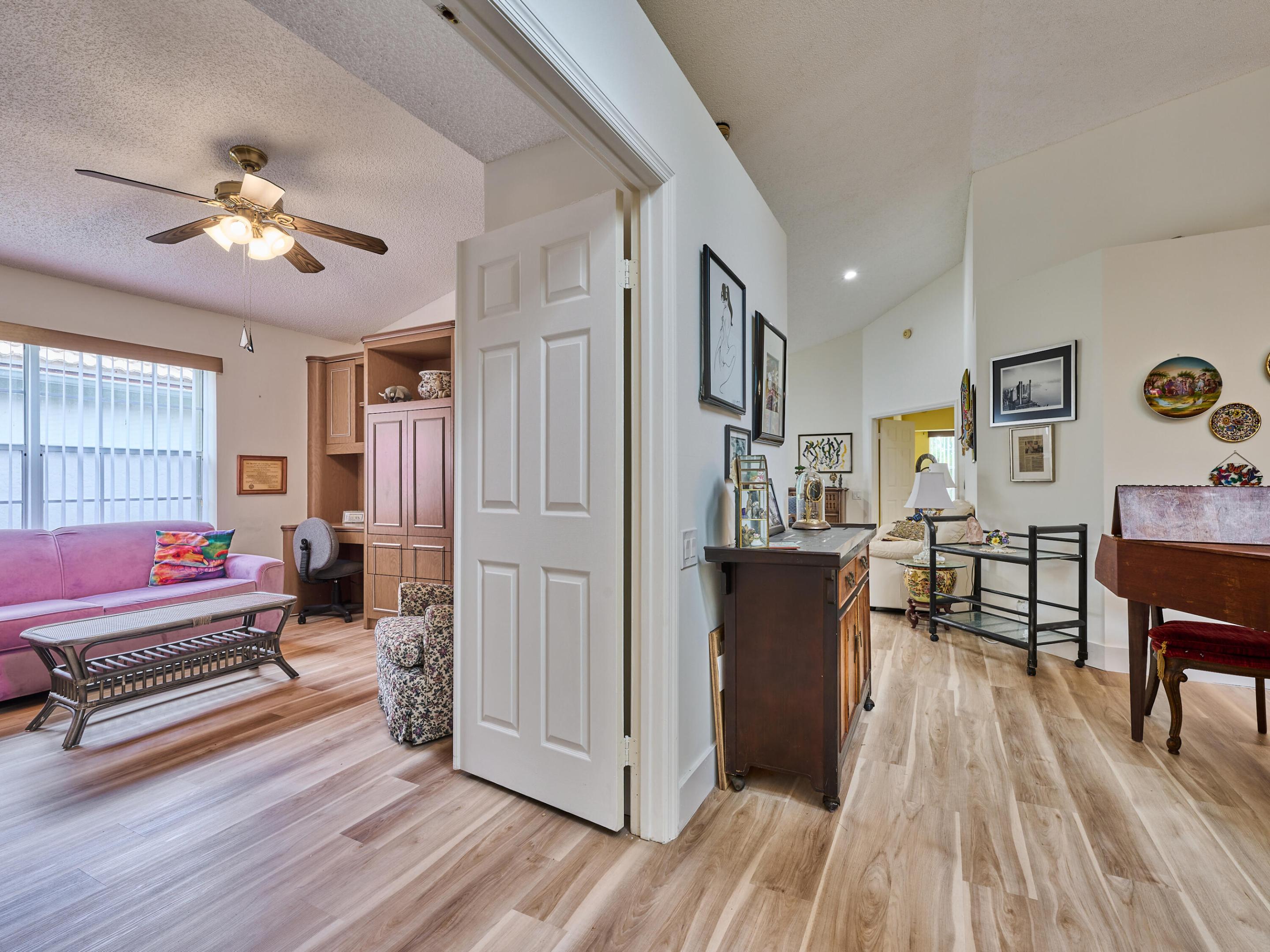 SAWGRASS LAKES HOMES - Residential