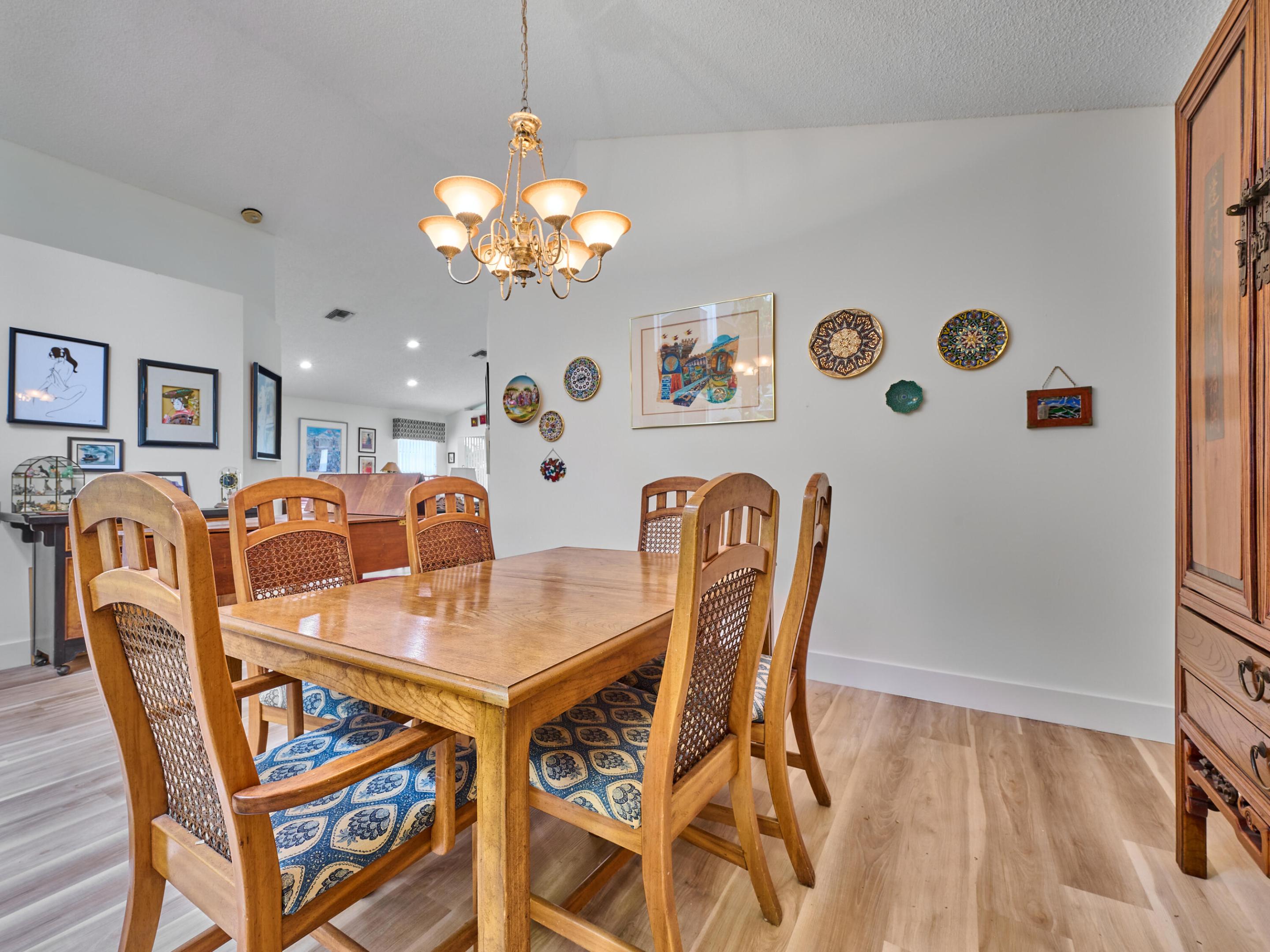 SAWGRASS LAKES HOMES - Residential