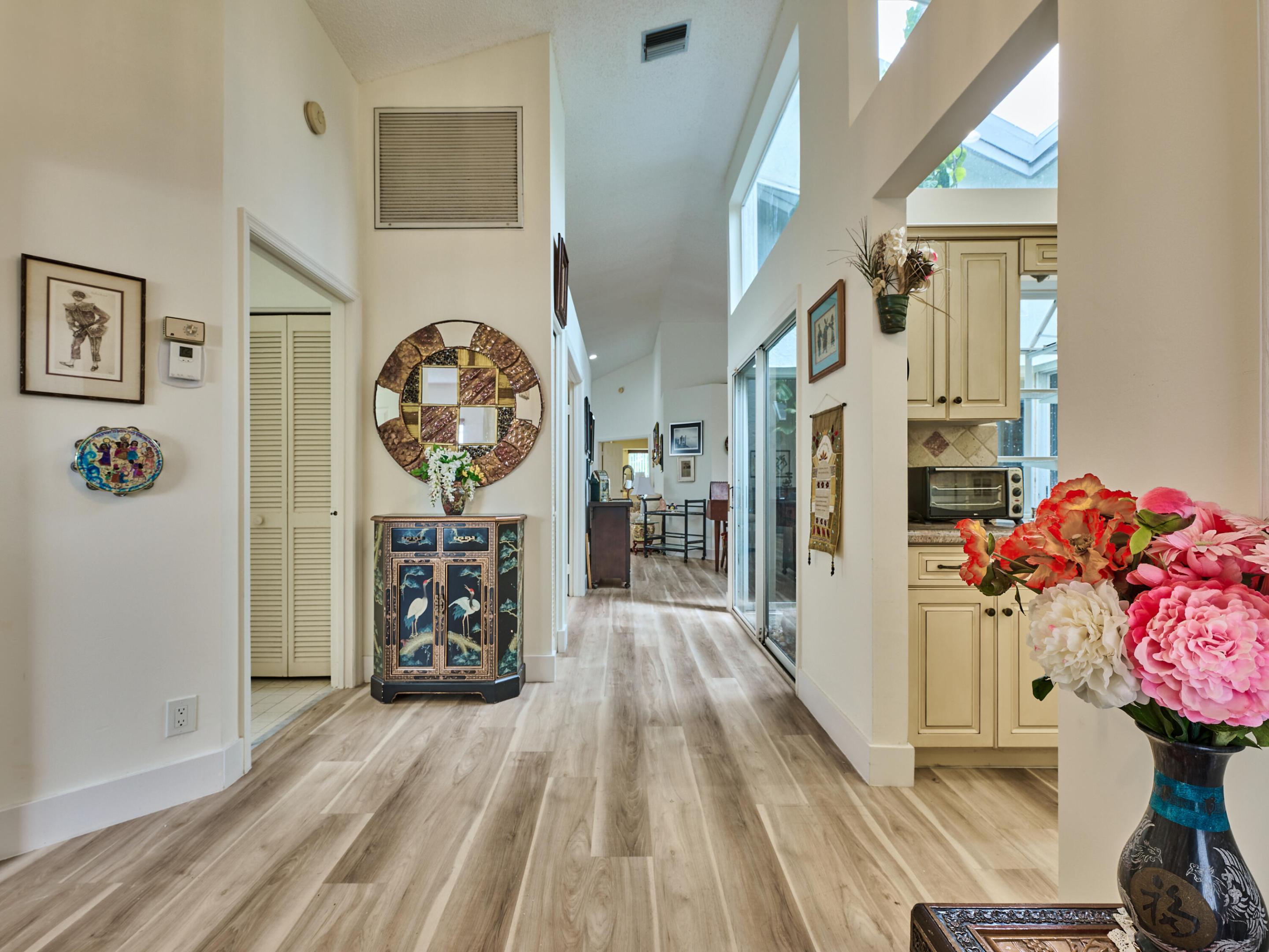 SAWGRASS LAKES HOMES - Residential