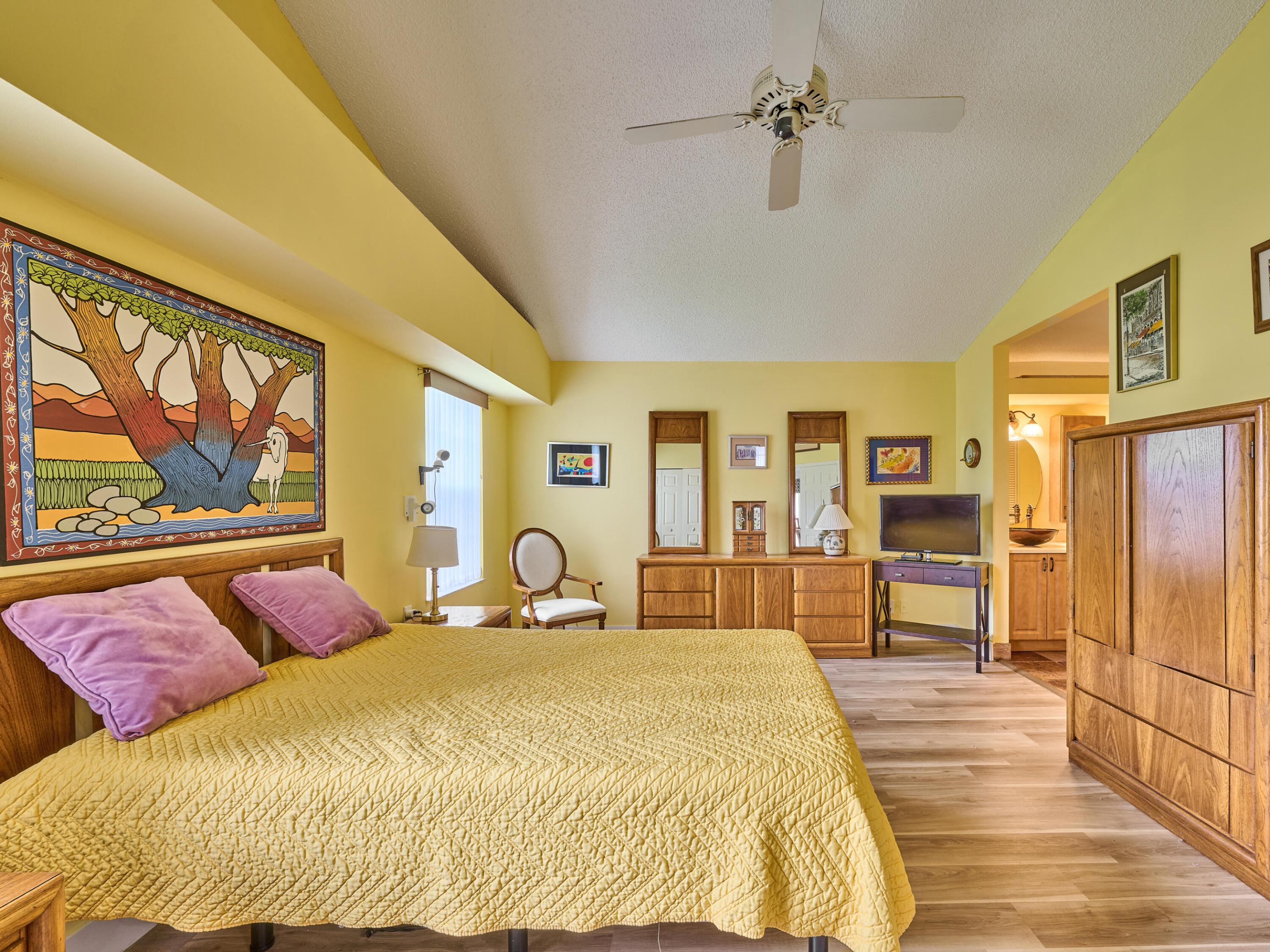 SAWGRASS LAKES HOMES - Residential