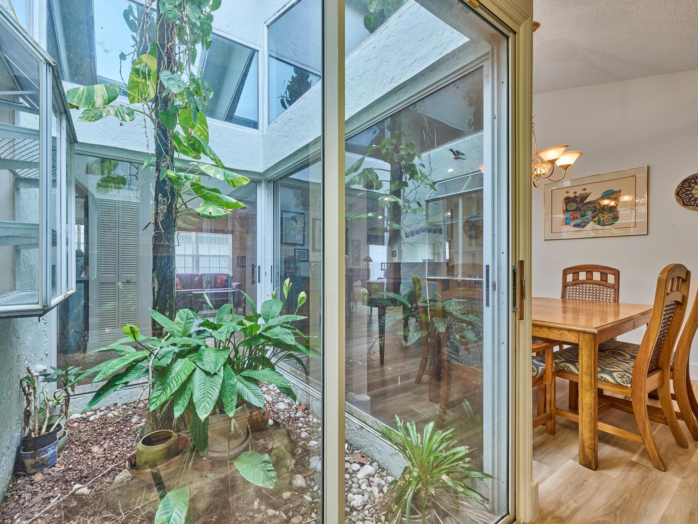 SAWGRASS LAKES HOMES - Residential