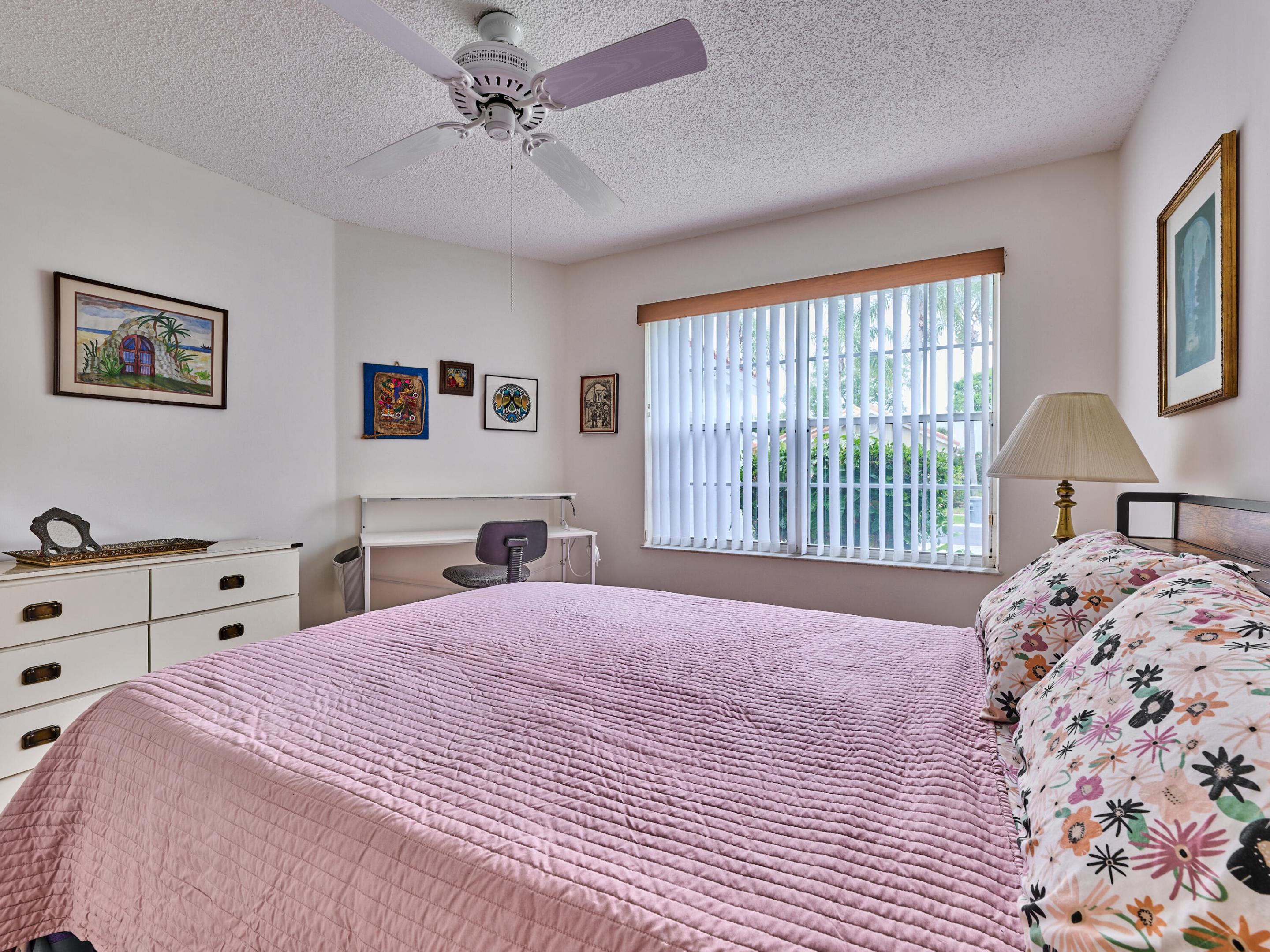 SAWGRASS LAKES HOMES - Residential