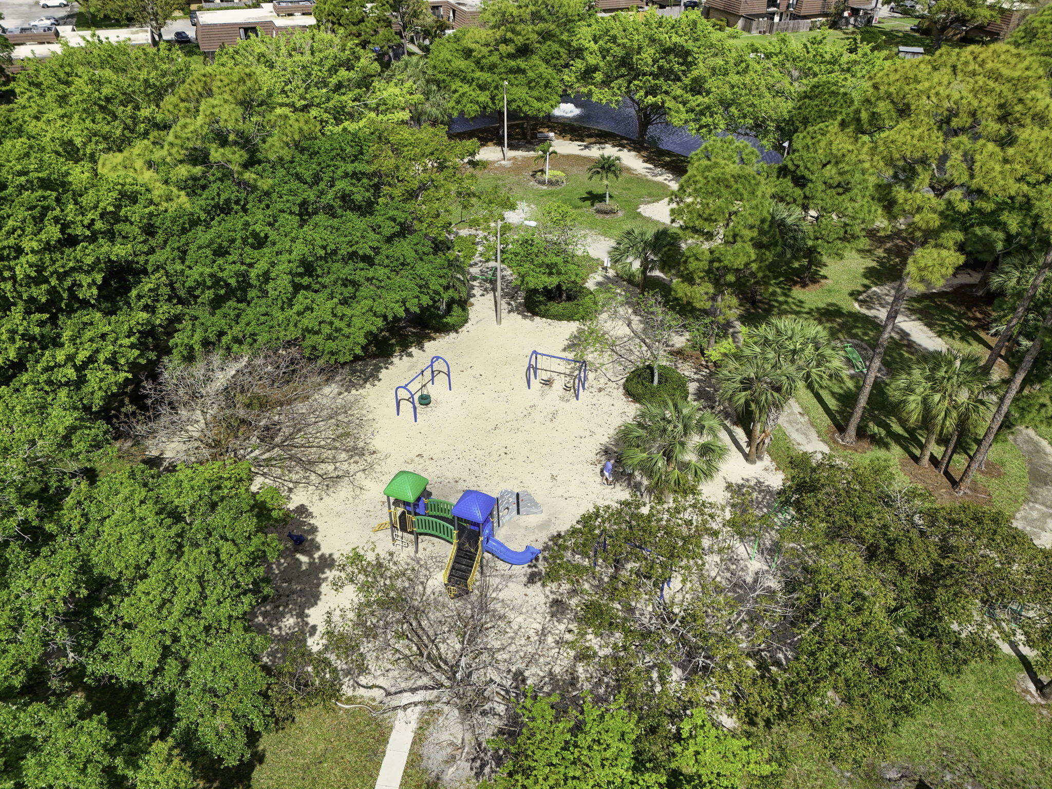 GARDEN LAKES & GARDEN SQUARE SHOPS AS IN - Residential