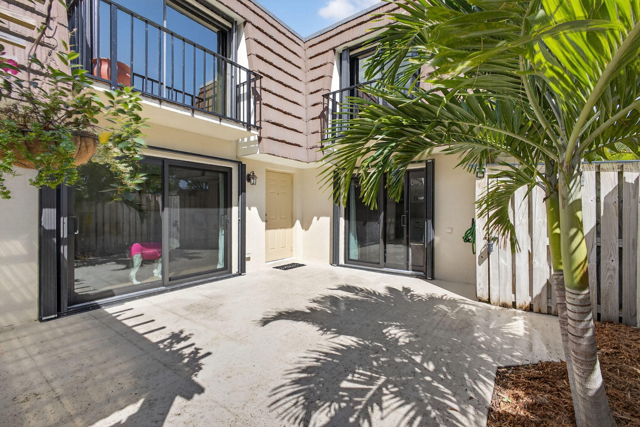 GARDEN LAKES & GARDEN SQUARE SHOPS AS IN - Residential