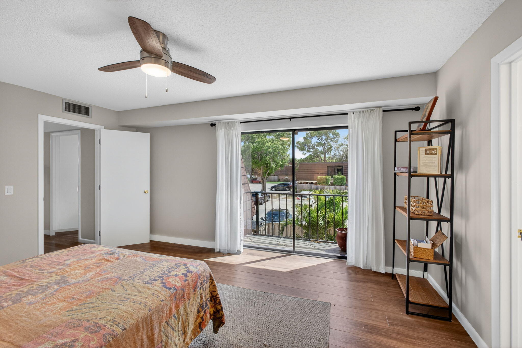 GARDEN LAKES & GARDEN SQUARE SHOPS AS IN - Residential