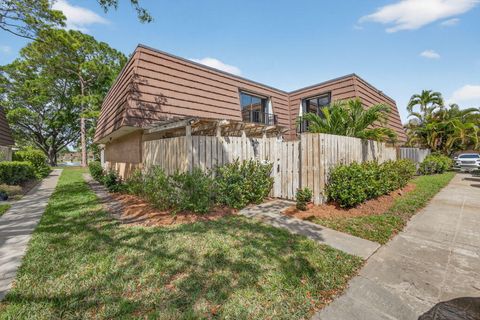 711 7th Lane Palm Beach Gardens FL 33418