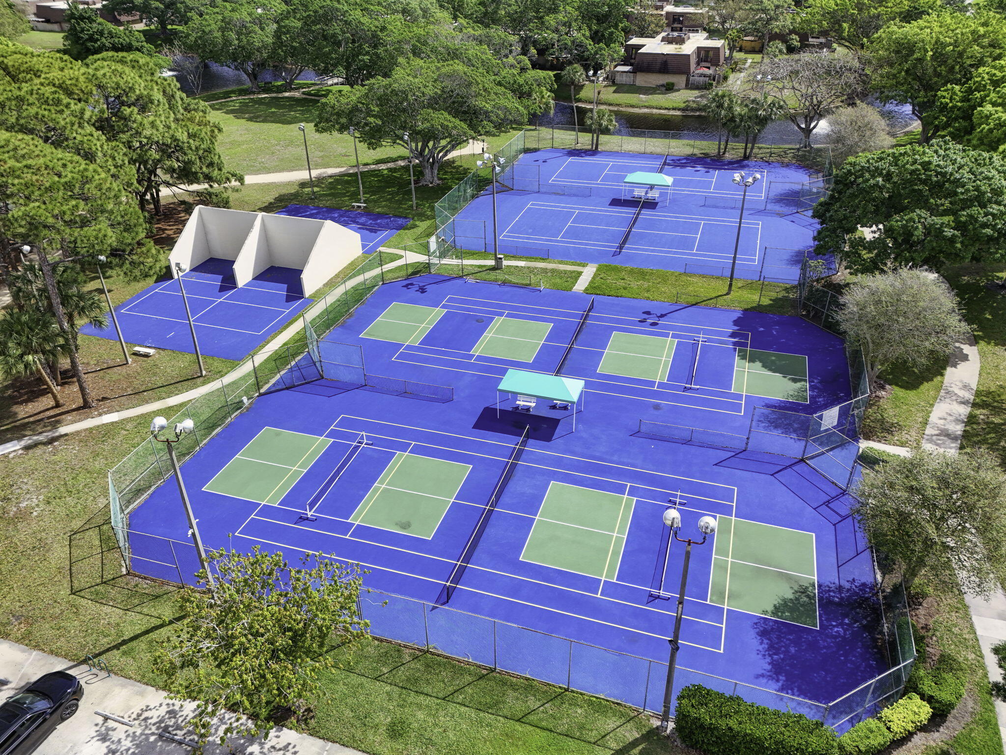 GARDEN LAKES & GARDEN SQUARE SHOPS AS IN - Residential