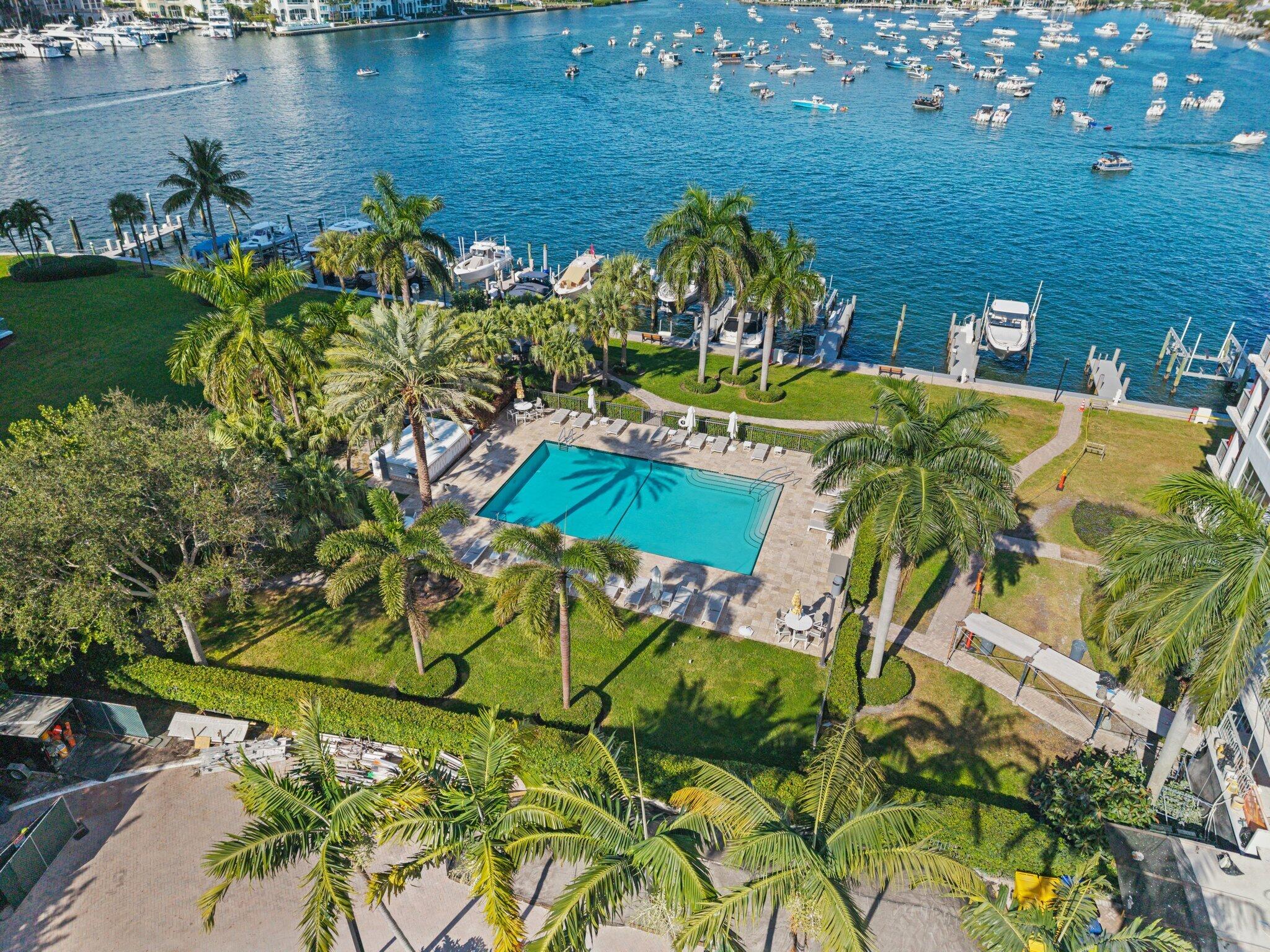 LAKE HOUSE - Residential