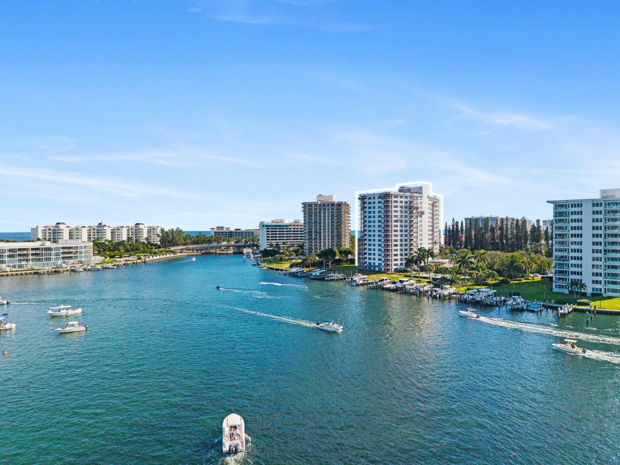 LAKE HOUSE - Residential