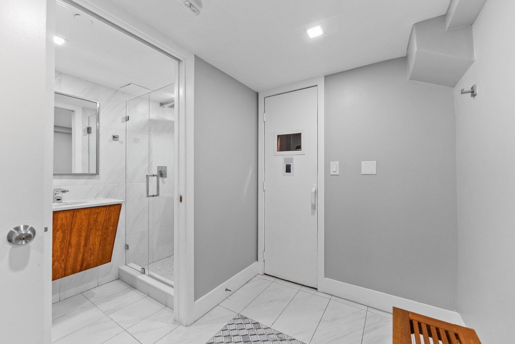 LAKE HOUSE - Residential