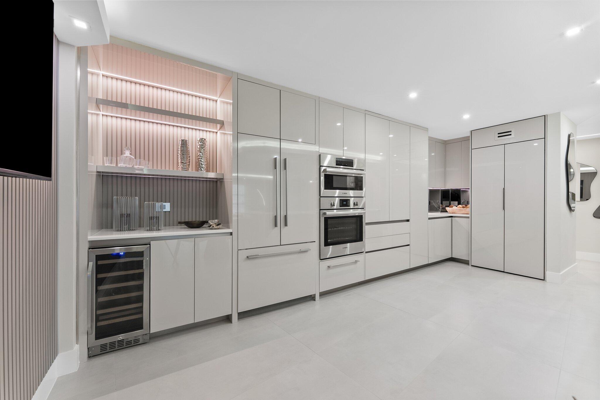 LAKE HOUSE - Residential