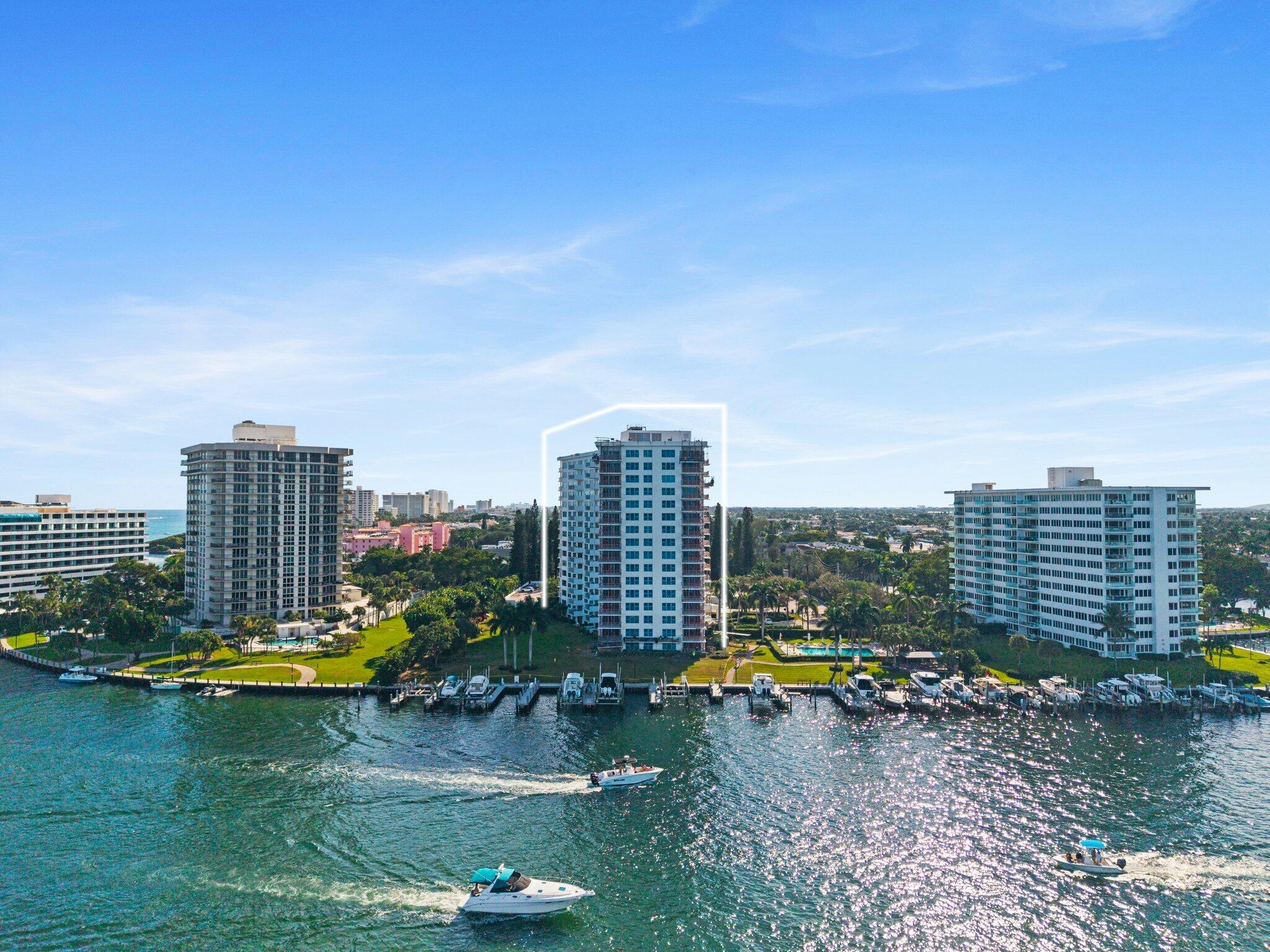 LAKE HOUSE - Residential