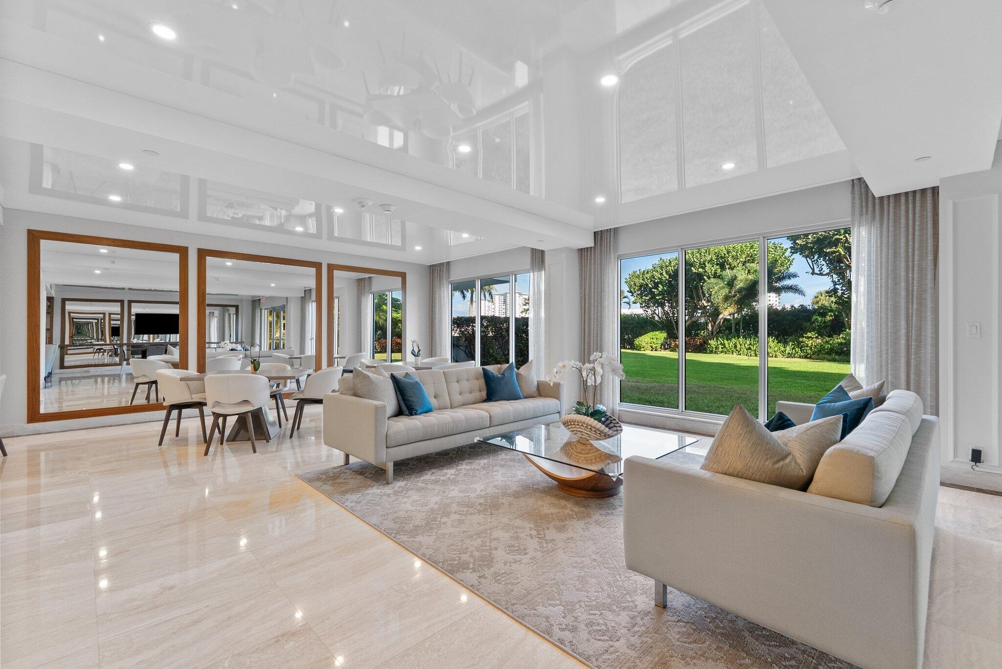 LAKE HOUSE - Residential