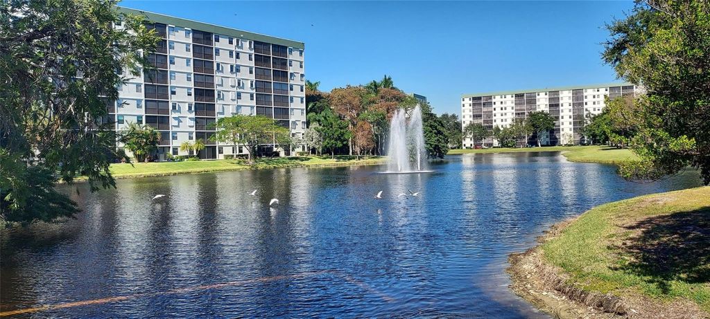 Photo of 2334 S Cypress Bend Drive #202, Pompano Beach, FL 33069 (MLS # F10473723)