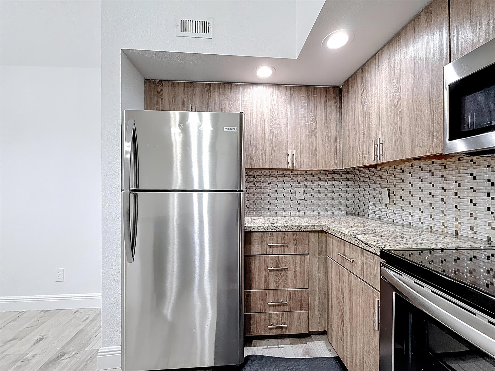 ISLES AT LAGO MAR CONDO - Residential