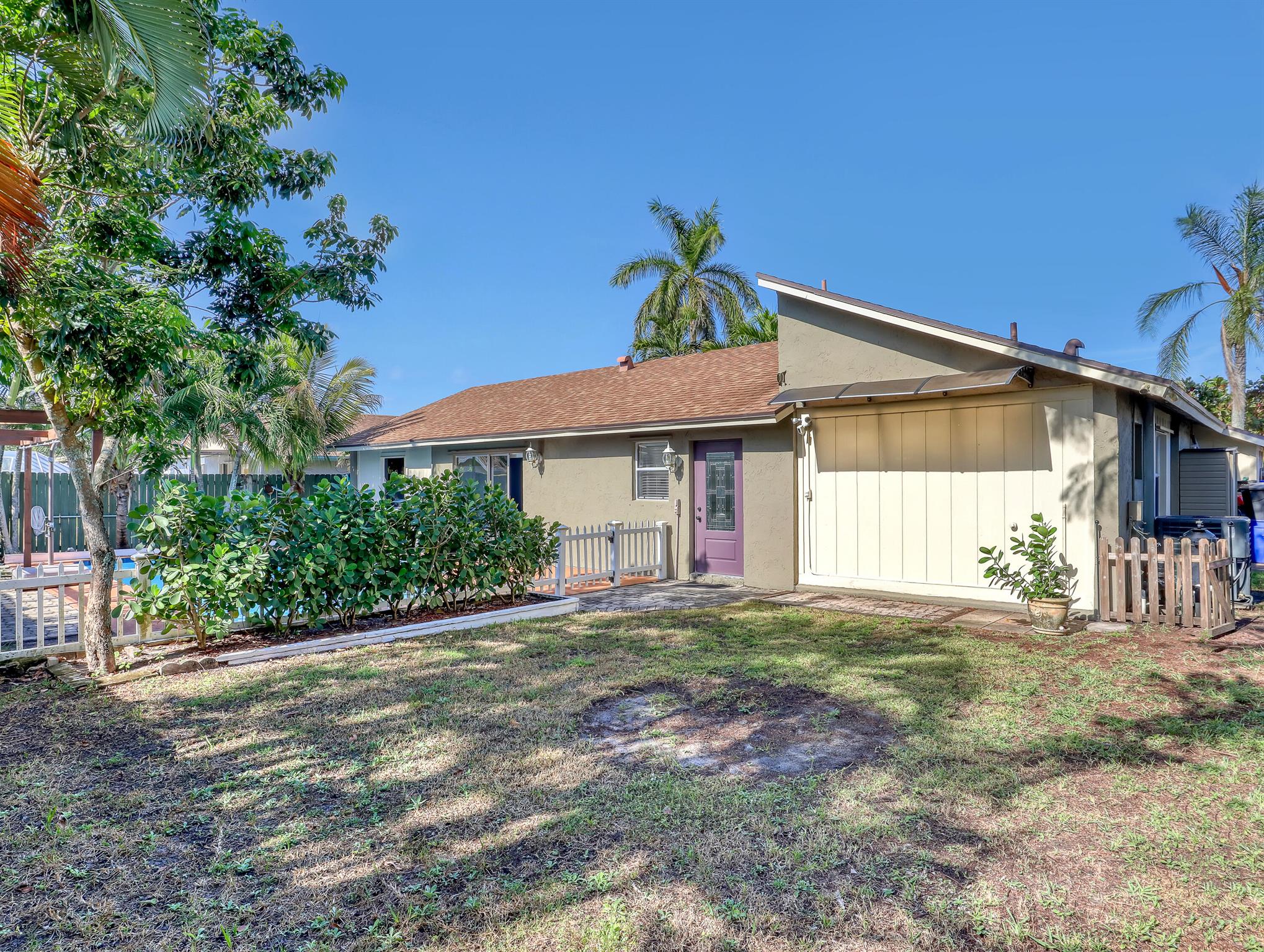 COUNTERPOINT ESTATES 3 - Residential