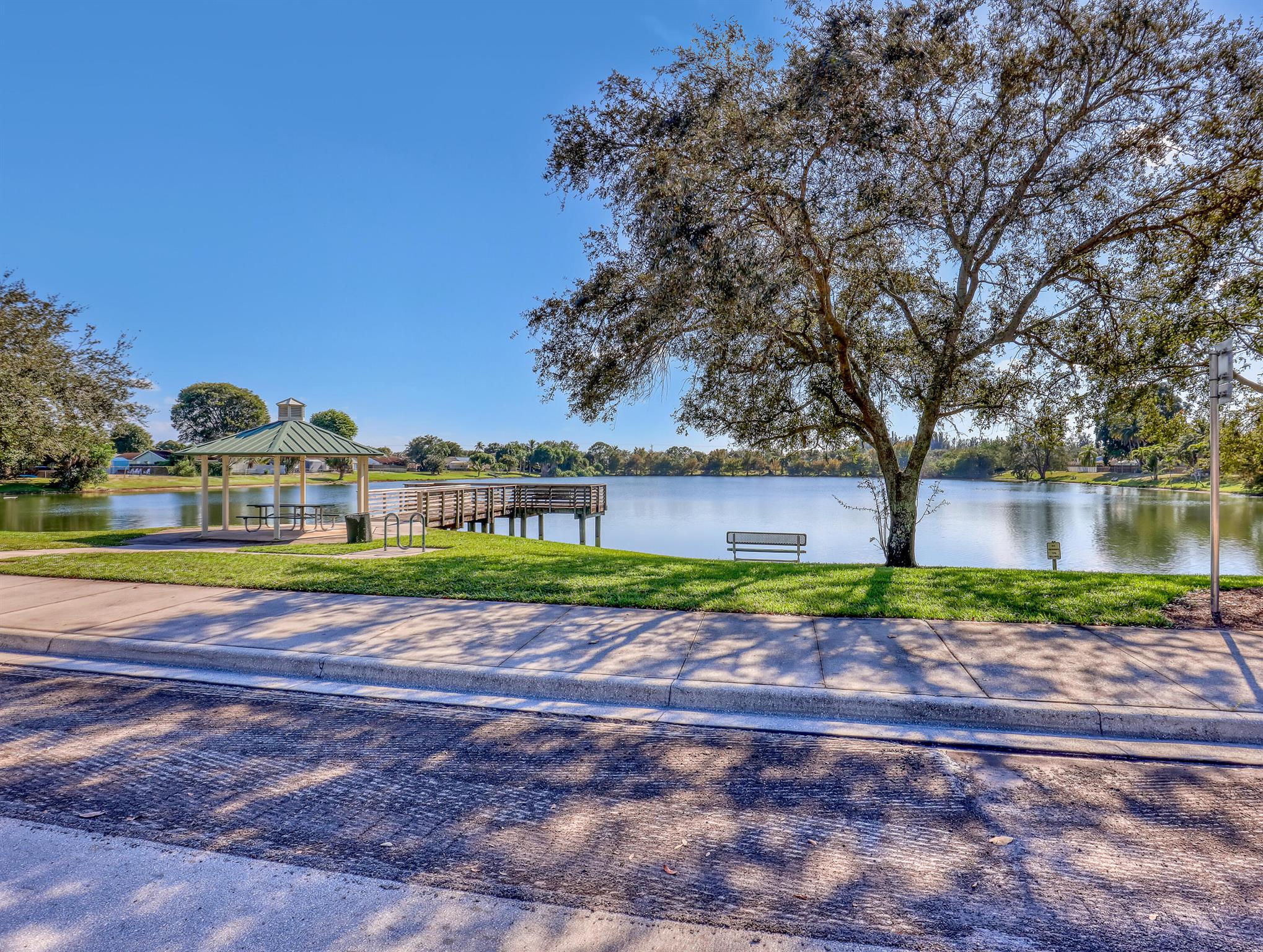 COUNTERPOINT ESTATES 3 - Residential