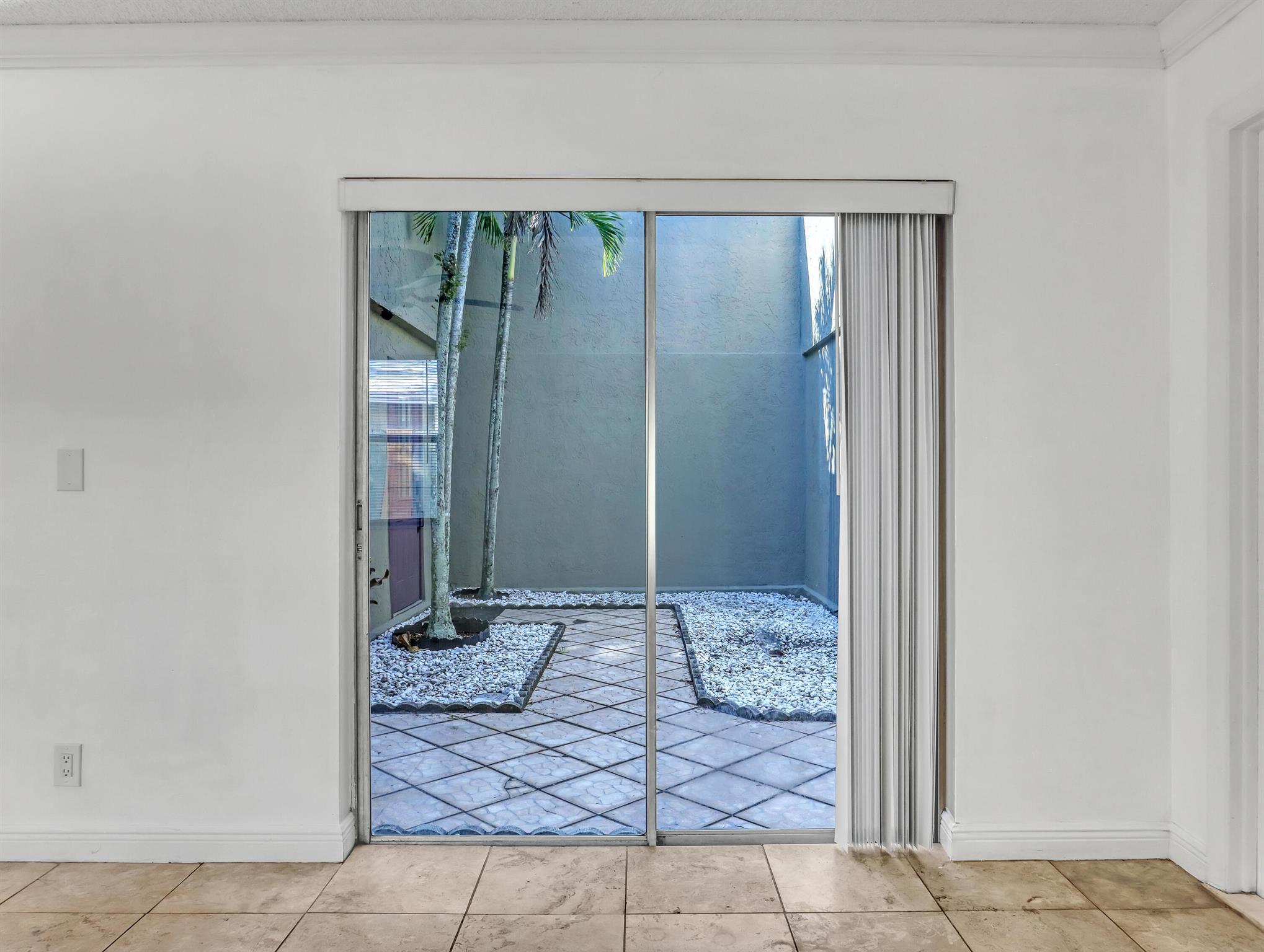 COUNTERPOINT ESTATES 3 - Residential