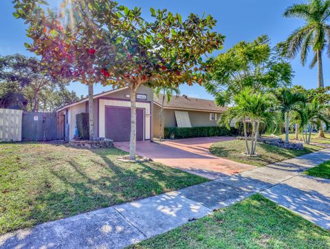 10404 Carmen Lane Royal Palm Beach FL 33411