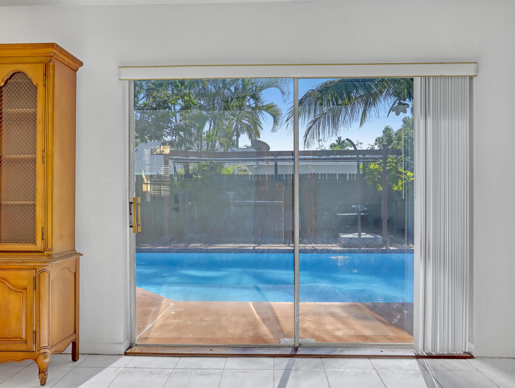 COUNTERPOINT ESTATES 3 - Residential