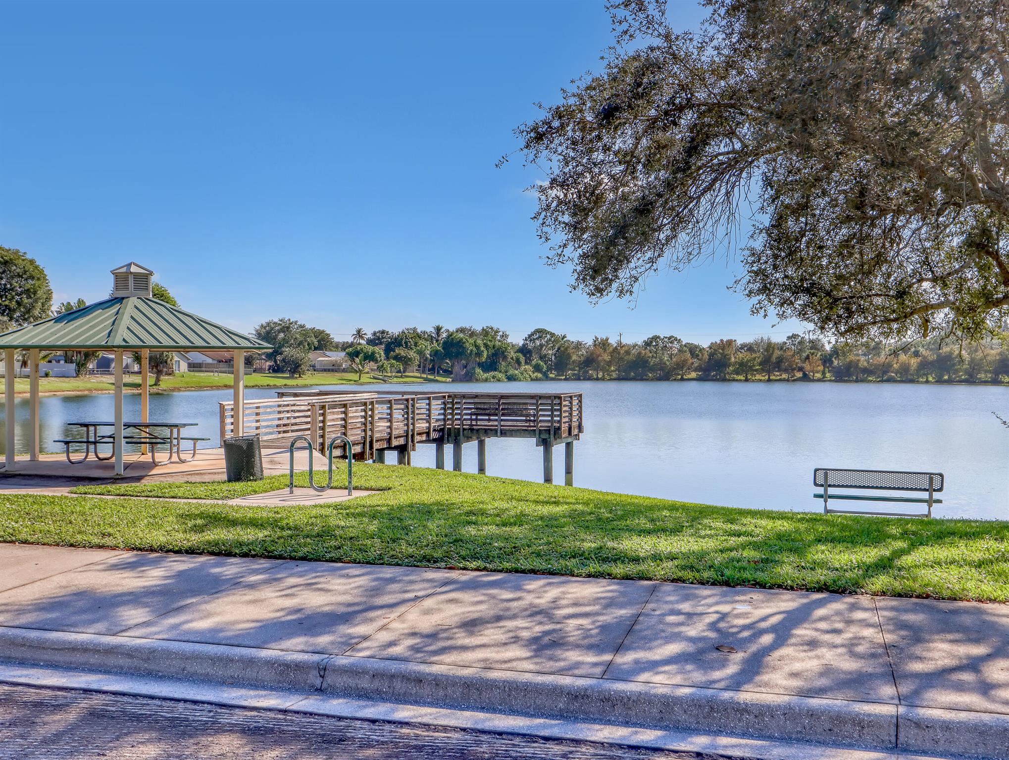 COUNTERPOINT ESTATES 3 - Residential