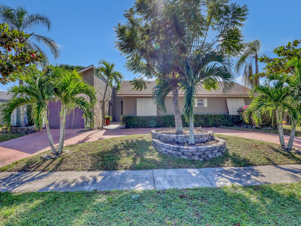 Photo of 10404 Carmen Lane, Royal Palm Beach, FL 33411 (MLS # R11145232)