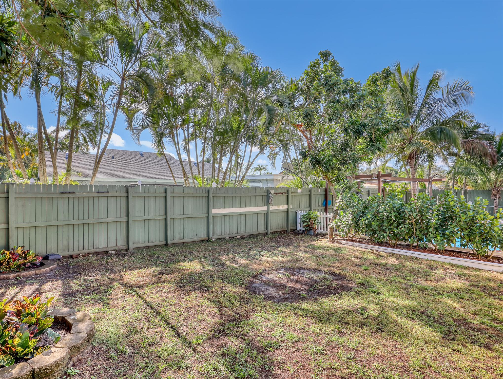 COUNTERPOINT ESTATES 3 - Residential