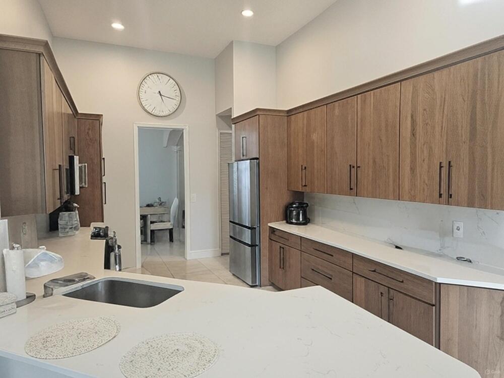 PGA RESORT COMMUNITY OF PRESTON - Residential Lease