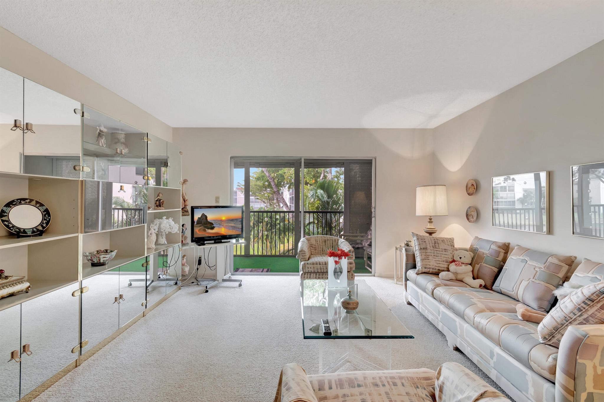 6585 Kensington Lane 307