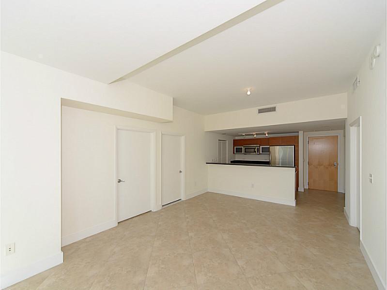 253 NE 2ND Avenue 2710
