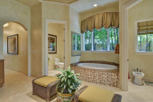 ROYAL PALM YACHT & COUNTR - Residential