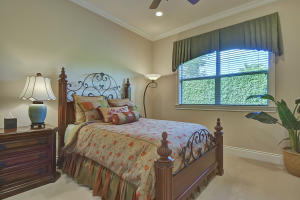 ROYAL PALM YACHT & COUNTR - Residential