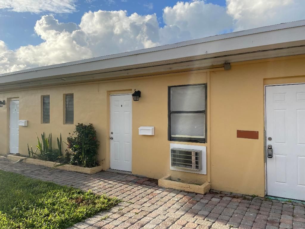 Photo of 3300 Broadway Avenue #2, West Palm Beach, FL 33407 (MLS # R11151872)
