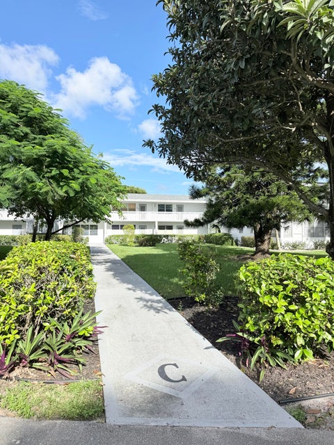 Tiny photo for 43 TILFORD C, Deerfield Beach, FL 33442 (MLS # B26084160)