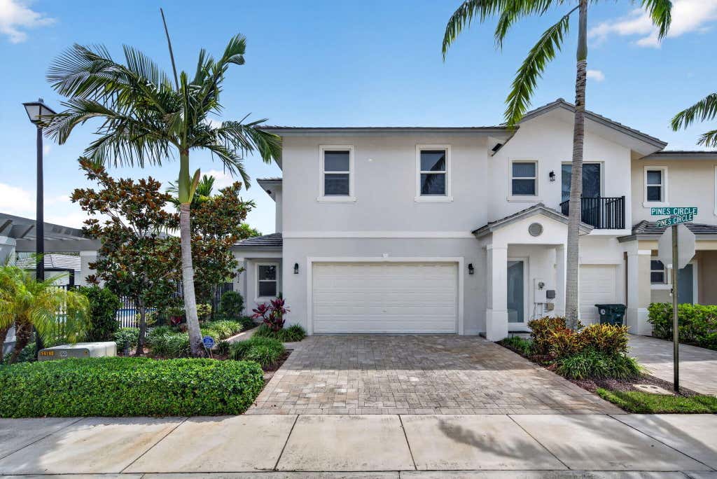 Photo of 6994 Pines Circle, Coconut Creek, FL 33073 (MLS # B26061293)