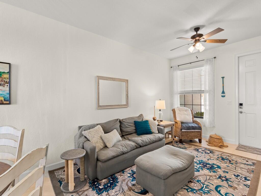 10076 W Villa Circle, Vero Beach, FL, 32966/$278,000 1 10076 W Villa Circle