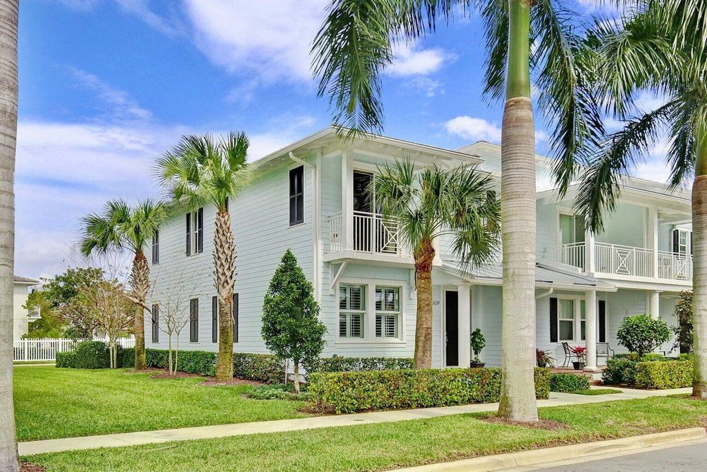 Photo of 1239 N Community Drive, Jupiter, FL 33458 (MLS # R11088233)