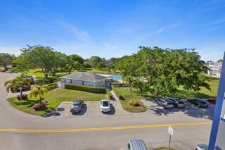 BERKSHIRE B CONDO - Residential